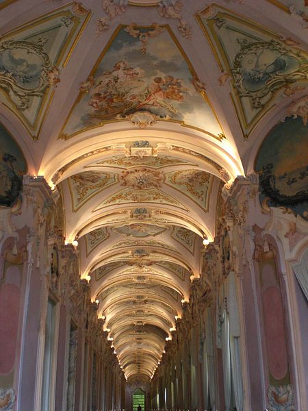 Galleria degli stucchi di Palazzo Pianetti