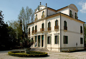 Villa Widmann, facciata 
