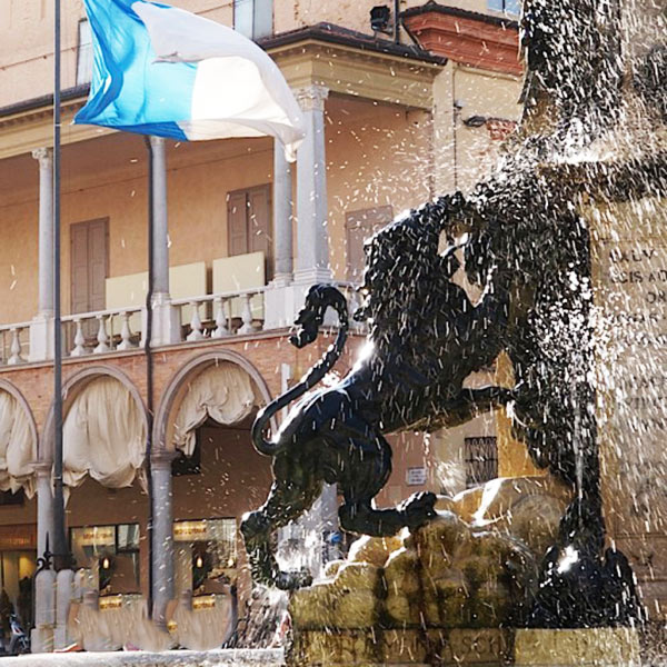 leone bronzo fontana faenza