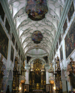 San Pietro a Salisburgo, interno
