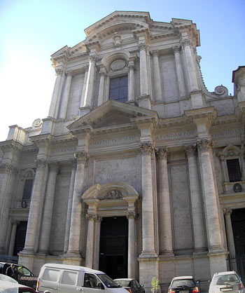 S. Maria in Campitelli, facciata
