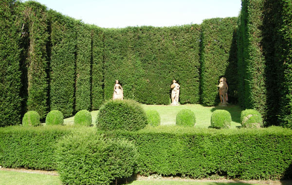 Il celebre teatro di verzura di Villa Marlia giardino barocco italia teatro verzura