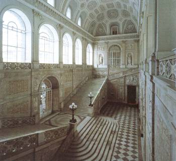 Palazzo reale di Napoli, scalone