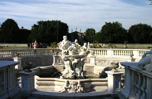 Villa Litta a Lainate, fontana