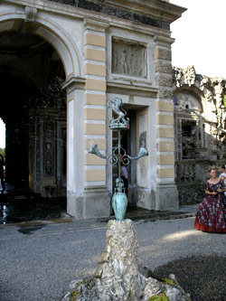 Villa Litta a Lainate, grotte
